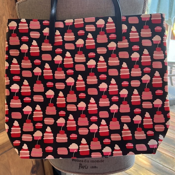 EUC KATE SPADE Take the Cake Bon Shopper Cupcake Tote. Adorable, fun, memorable! - Picture 9 of 14